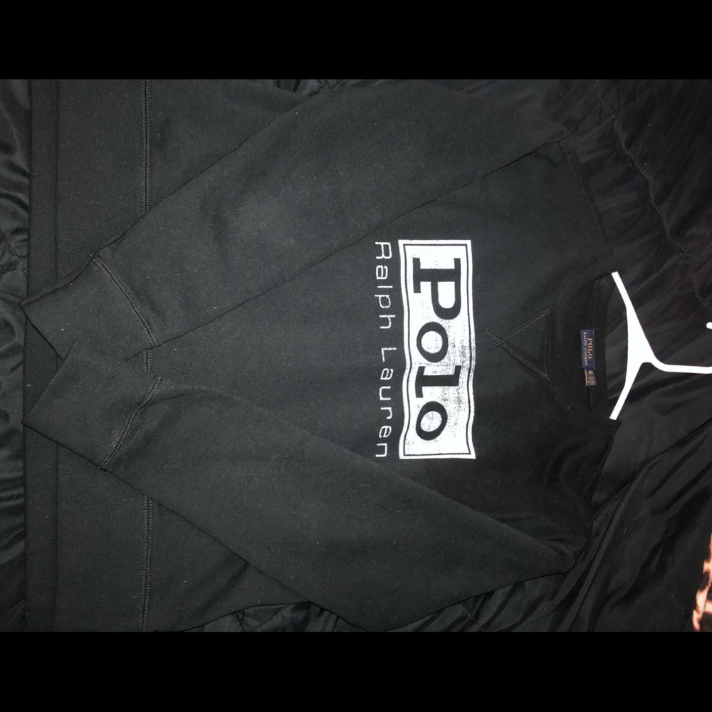 POLO BLACK SWEATER 🖤